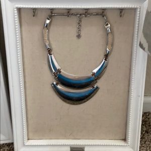 Stella and dot necklace